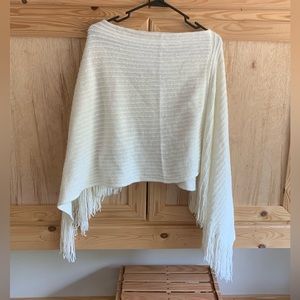 Cruise Club minimalist acrylic poncho with sequins size M/L